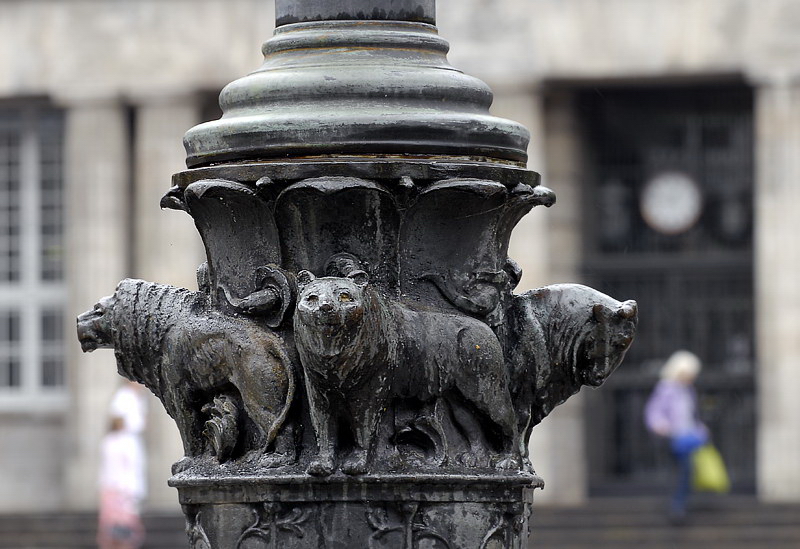 Statue WTL_DDB0947 Kopie.jpg - Am Rahthausplatz Barmen